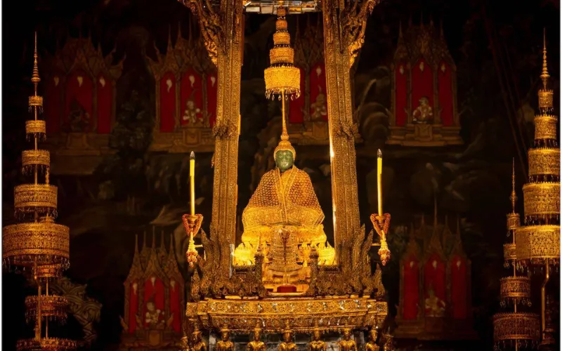 O Buda de Esmeralda é uma estátua sagrada de jade