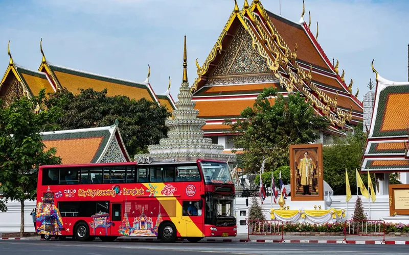 Ônibus a cada 10-15 min, trânsito pode atrasar