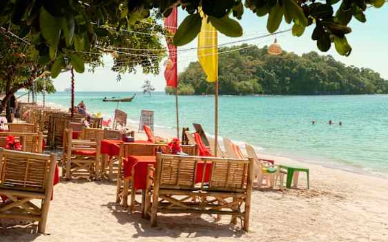 Klong Muang é a praia mais serena