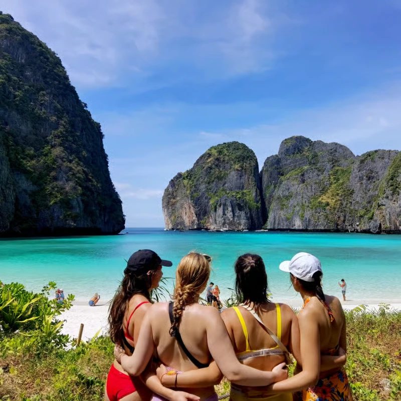 Railay mescla aventura intensa e descanso