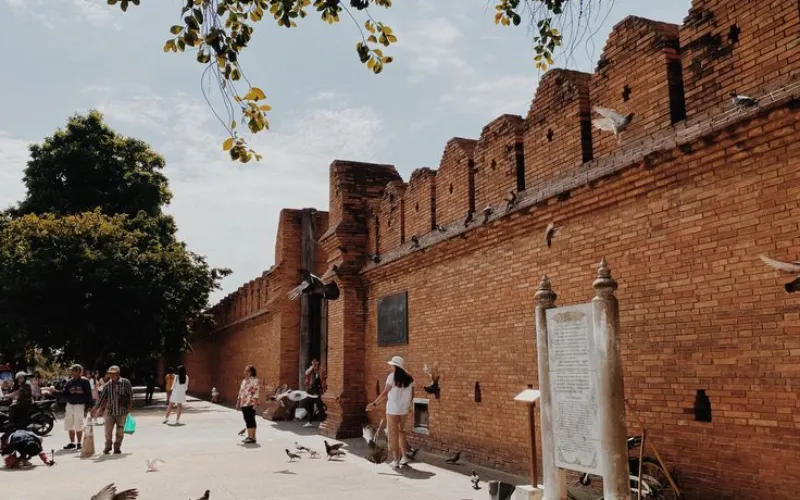 Tha Phae Gate: portal para a cidade velha