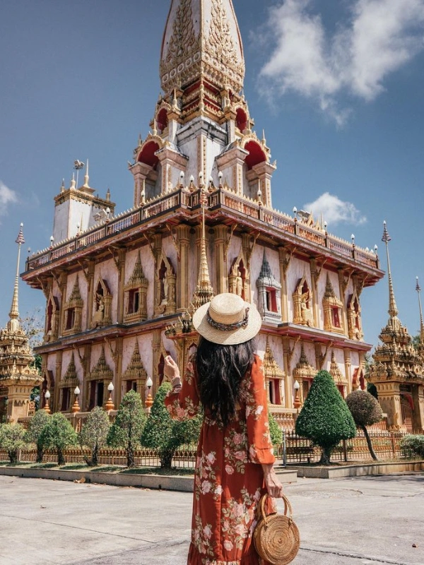 Wat Chalong rende fotos estilosas e famosas