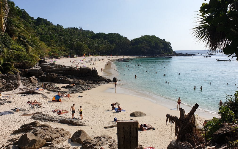 Freedom Beach é calma e acessível de barco