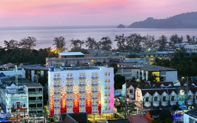 Red Planet Patong é prático e econômico