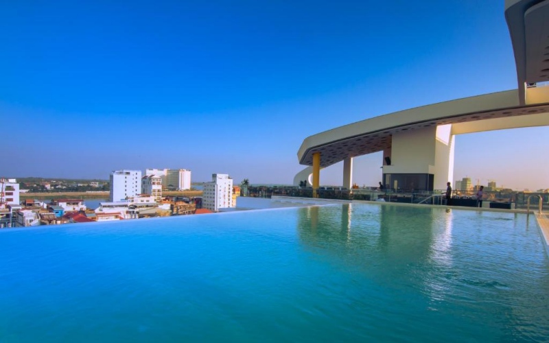 Sun & Moon Urban Hotel