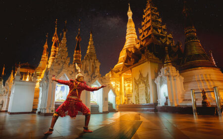 Pequín – Shanghái – Hong Kong – Singapur – Bangkok – Phuket – 18 días.