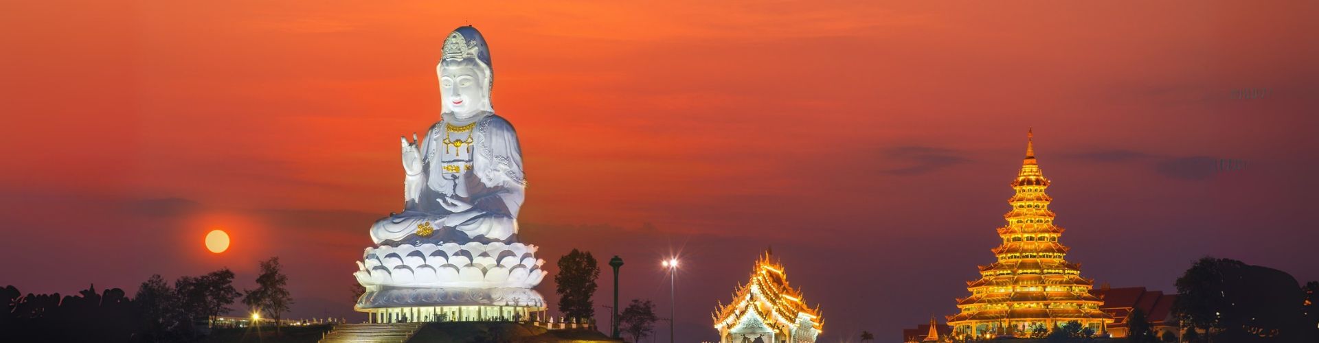 Wat Huay Pla Kang em Chiang Rai: Guia Completo para sua Visita