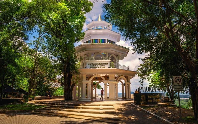 Novembro é o momento ideal para admirar o pôr do solo