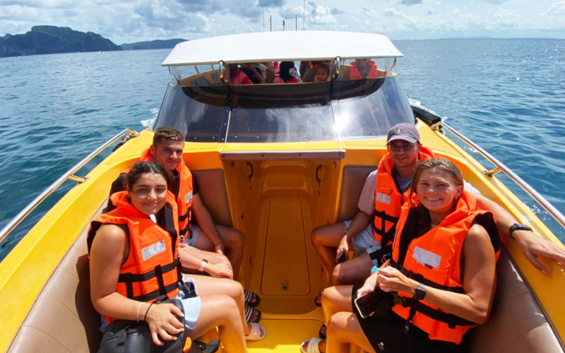 Lancha privativa garante espaço e flexibilidade