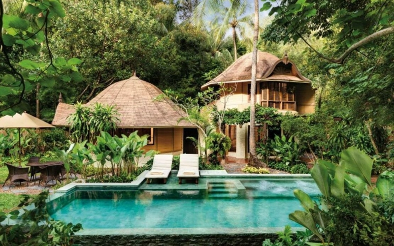 Refúgios luxuosos cercados por falésias de Railay