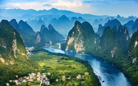 China com Chengdu, Chongqing, Guilin e Zhangjiajie.