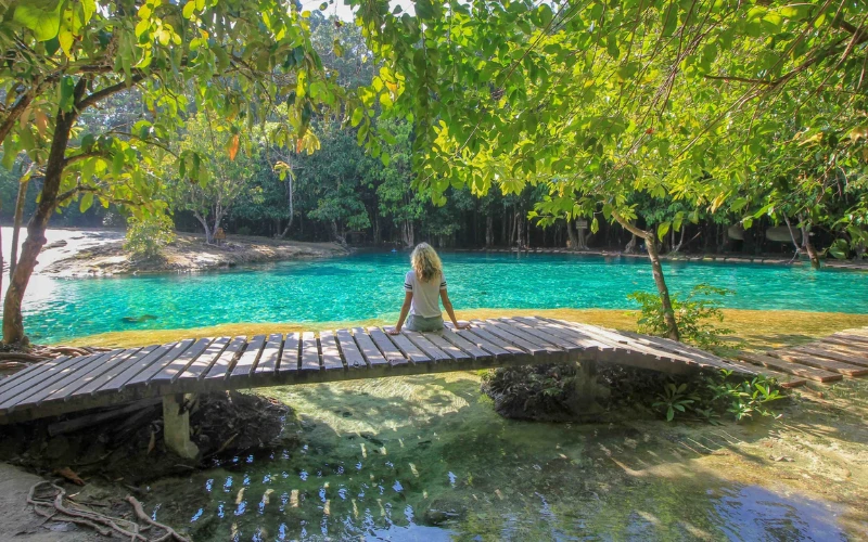 Emerald Pool é um oásis de águas verdes cristalinas