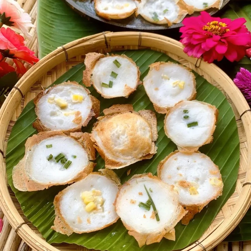 Kanom Krok é bolinho de arroz com coco tailandês