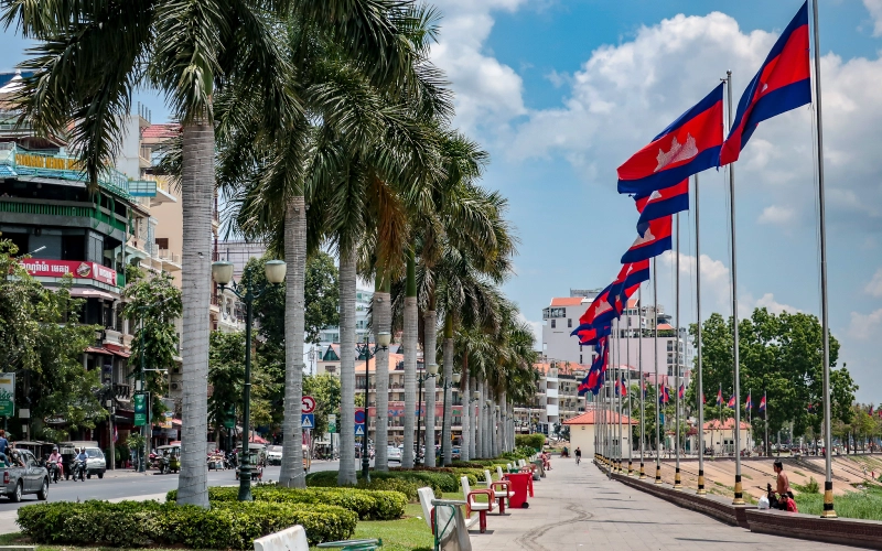 Hospede-se no Riverside e viva o melhor de Phnom Penh