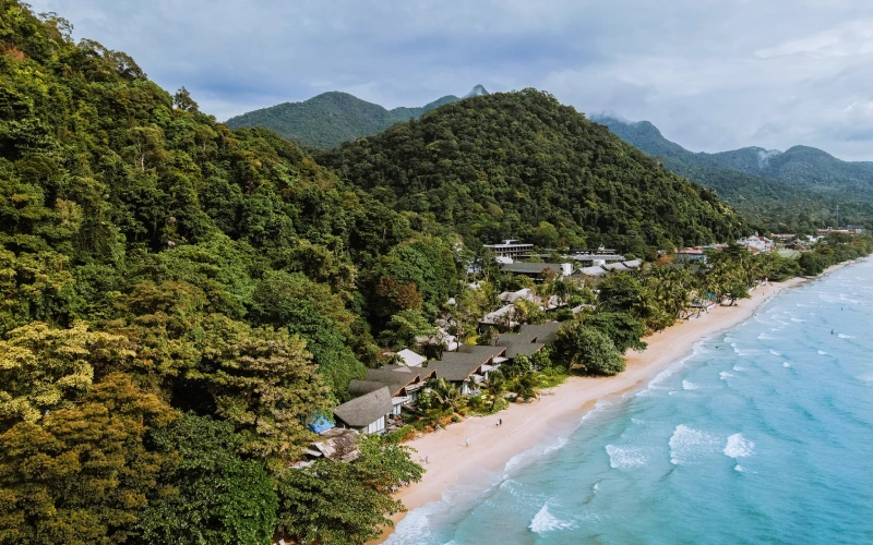 Koh Chang encanta com paisagens e natureza pura