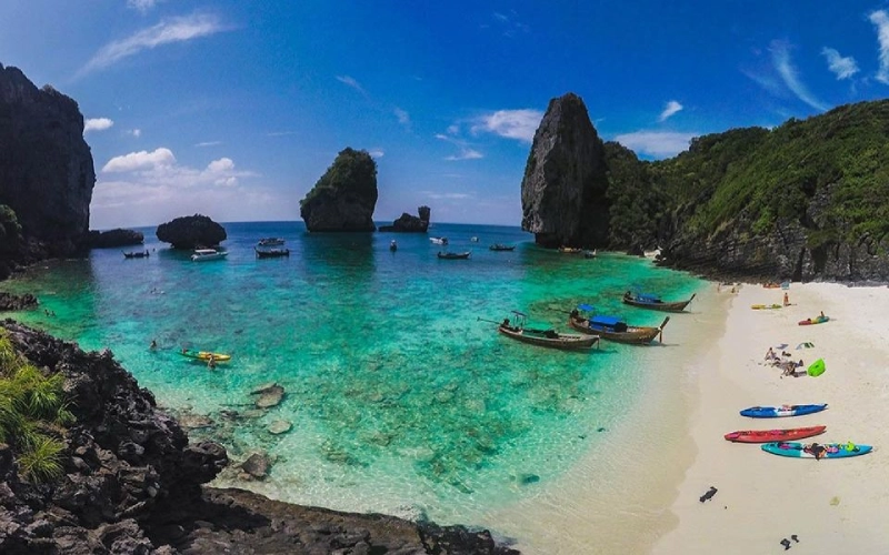 Veja pores do sol e paz em Koh Lanta