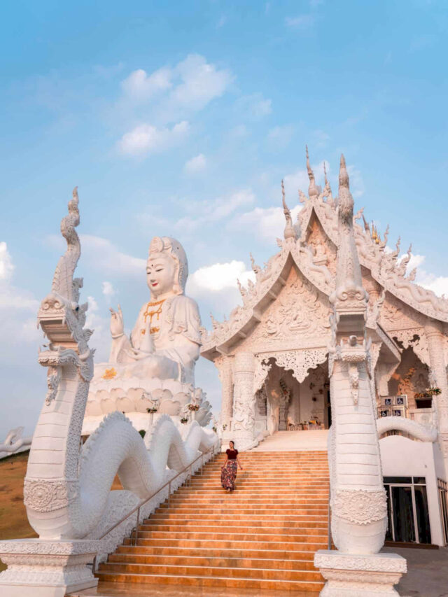 Wat Huay Pla Kang: O templo da serenidade e da fé gigante em Chiang Rai