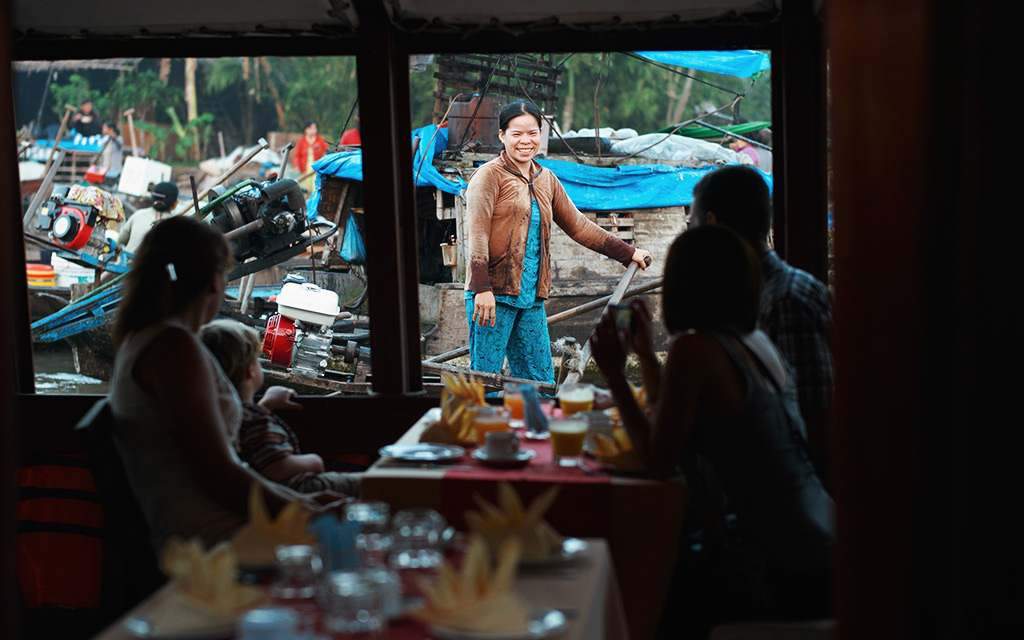 Bassac Cruise Floating Market View