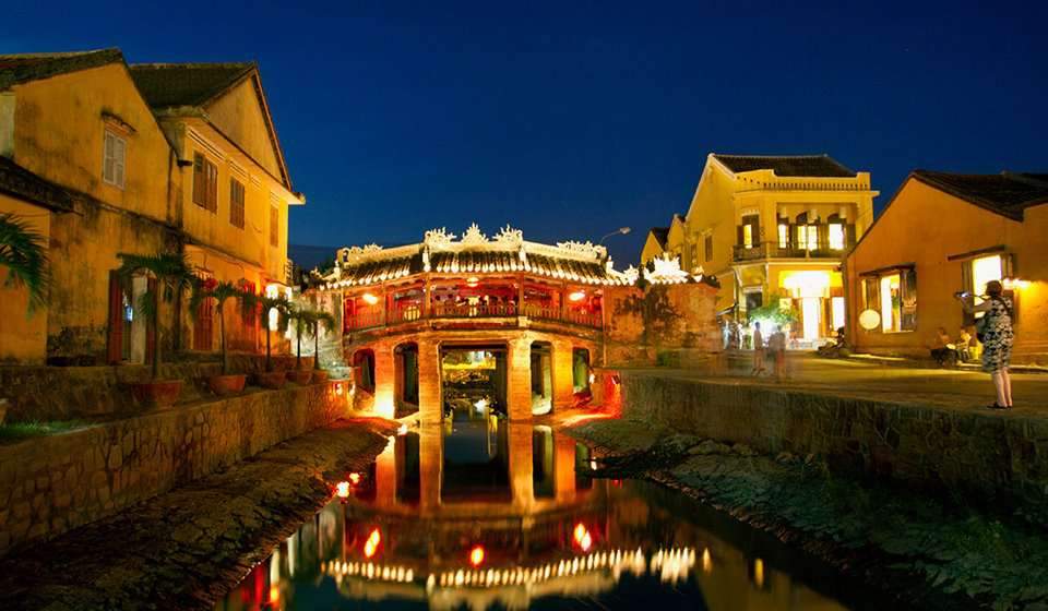 cau chua pagoda