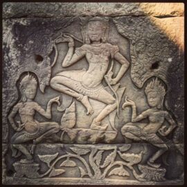 Banteay Samre carvings